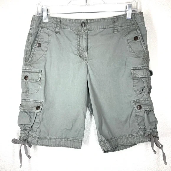 Ann Taylor Loft Cargo Shorts Size 4 Olive Green Cotton Baggy High Rise - Picture 2 of 13